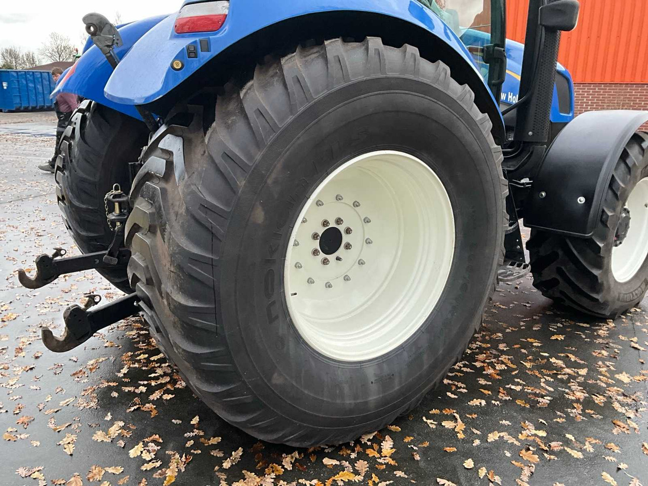 Trator 2011 NEW HOLLAND T6020 ELITE FOUR WHEEL DRIVE FARM TRACTOR: foto 12