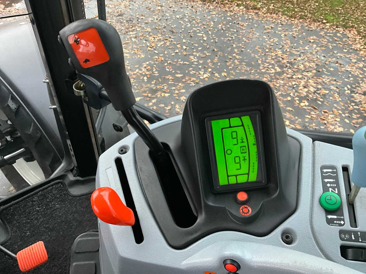 Trator 2011 NEW HOLLAND T6020 ELITE FOUR WHEEL DRIVE FARM TRACTOR: foto 19