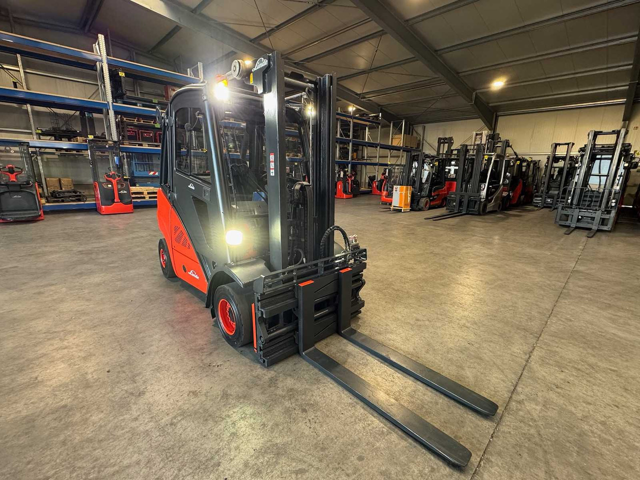 2012 SERVICE + UVV 09/2026 LINDE H25D 3RD + 4TH VALVE FORK ADJUSTER 163CM FREE STROKE DIESEL FORKLIFT - Empilhadeira: foto 2 2012 SERVICE + UVV 09/2026 LINDE H25D 3RD + 4TH VALVE FORK ADJUSTER 163CM FREE STROKE DIESEL FORKLIFT - Empilhadeira: foto 2