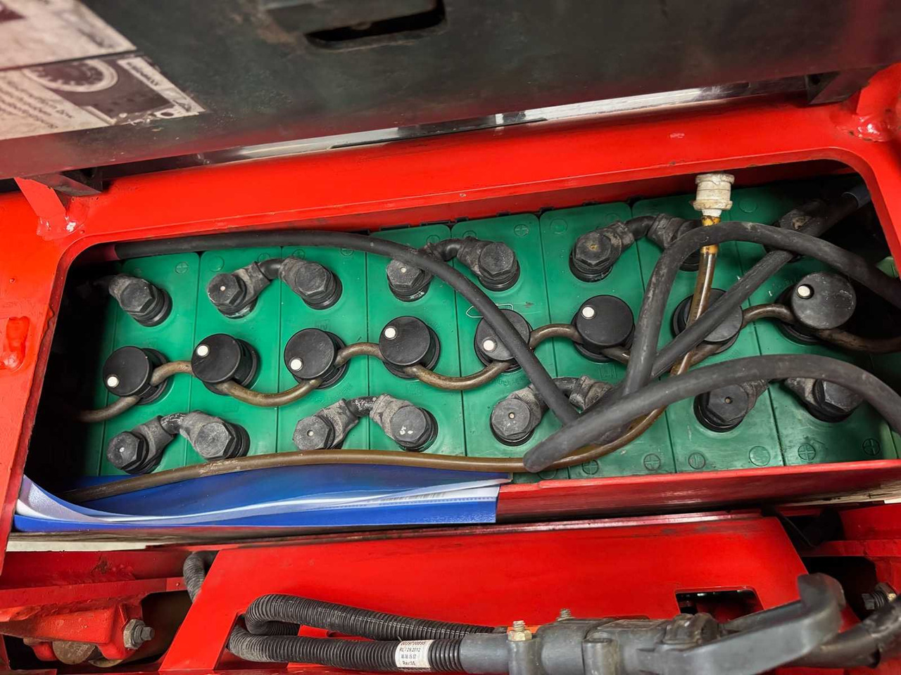 Empilhadeira 2012 SERVICE +UVV 09/2026 LINDE L16AP 1.600KG TRIPLEX 470CM PALLET TRUCK ANT 4.430 HOURS: foto 10