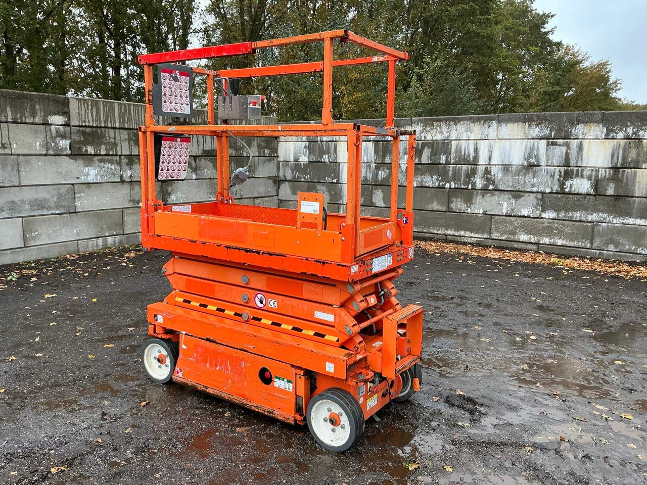 2015 SKYJACK SJ 111 3219 AERIAL PLATFORM - Plataforma aérea: foto 3 2015 SKYJACK SJ 111 3219 AERIAL PLATFORM - Plataforma aérea: foto 3