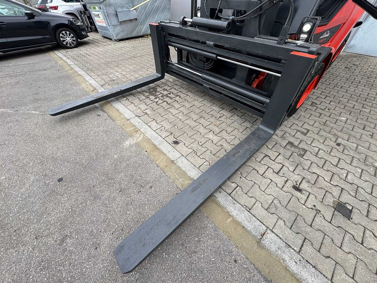 2016 LINDE H80D-900 H80 8,000KG DIESEL FORKLIFT FORKLIFT 3+4TH VALVE ZVG+SS 5,446 HOURS. - Empilhadeira: foto 3 2016 LINDE H80D-900 H80 8,000KG DIESEL FORKLIFT FORKLIFT 3+4TH VALVE ZVG+SS 5,446 HOURS. - Empilhadeira: foto 3