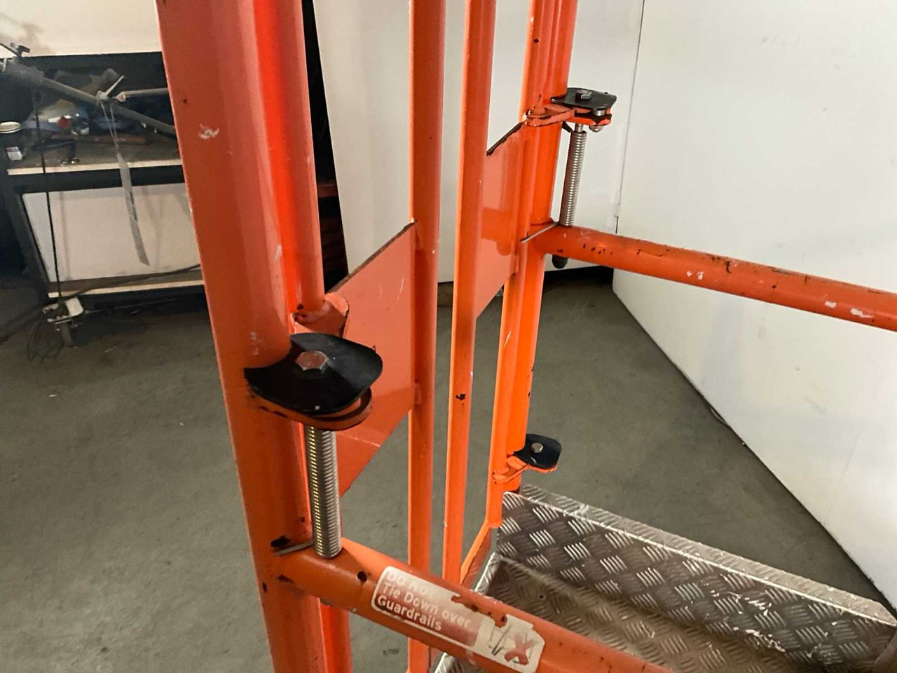 2017 JLG ECOLIFT 50 PASSENGER LIFT 3,5M MANUAL - Plataforma aérea: foto 2 2017 JLG ECOLIFT 50 PASSENGER LIFT 3,5M MANUAL - Plataforma aérea: foto 2