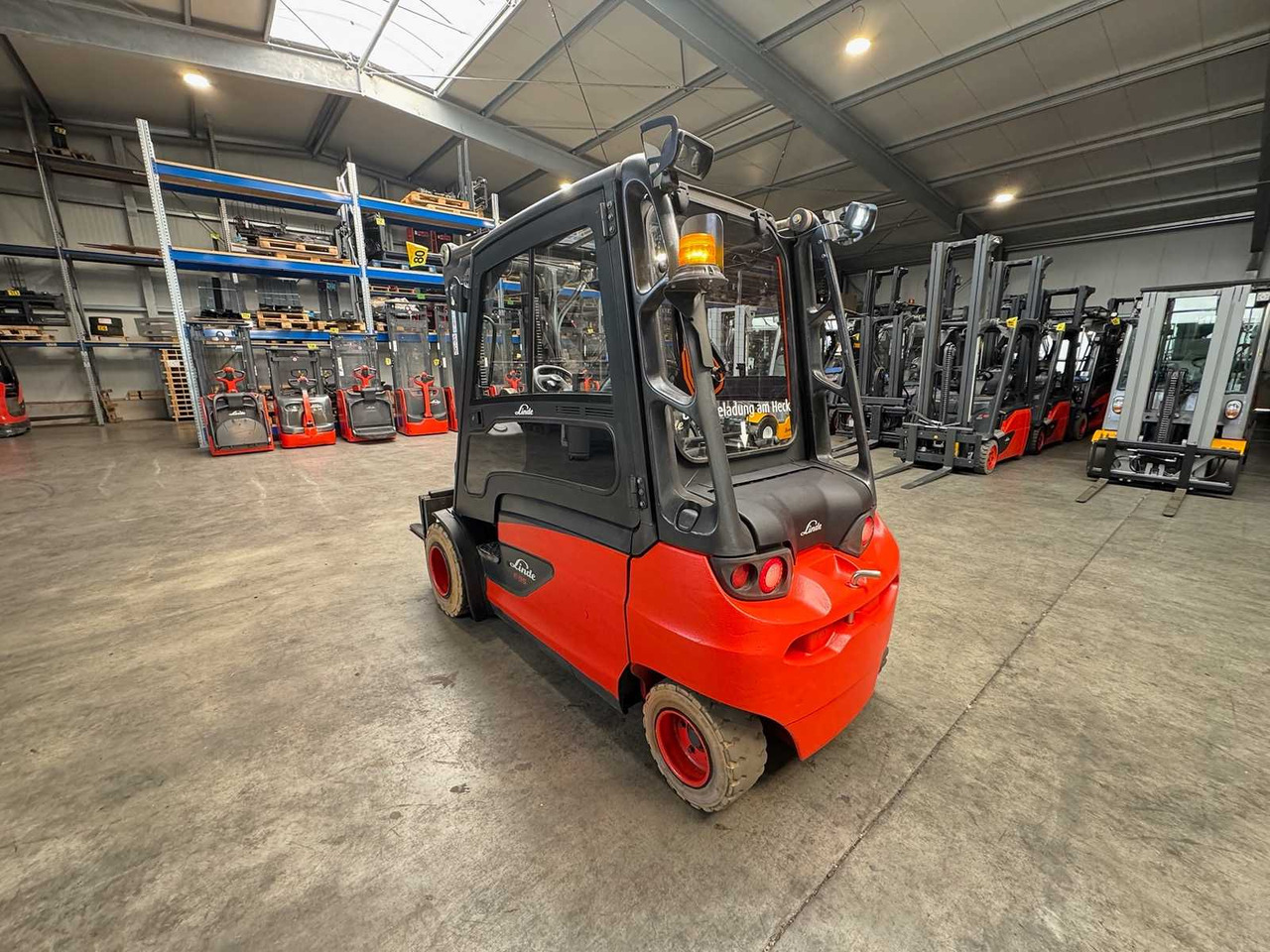 Empilhadeira 2017 SERVICE + UVV 10/2026 LINDE E35L 3.500KG EVO TRIPLEX 3.+4.: foto 12 Empilhadeira 2017 SERVICE + UVV 10/2026 LINDE E35L 3.500KG EVO TRIPLEX 3.+4.: foto 12