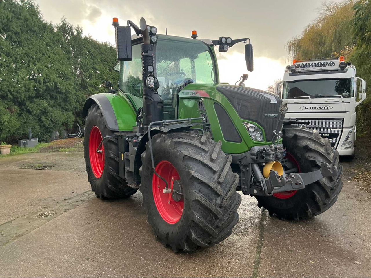 2018 FENDT 724 S4 PROFIPLUS - Trator: foto 2 2018 FENDT 724 S4 PROFIPLUS - Trator: foto 2