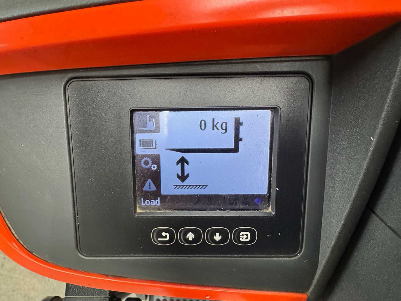 Empilhadeira 2018 SERVICE + UVV 10/2026 LINDE L14API TRIPLEX 470CM PALLET TRUCK PALLET TRUCK ANT SCALES INITIAL STROKE: foto 11 Empilhadeira 2018 SERVICE + UVV 10/2026 LINDE L14API TRIPLEX 470CM PALLET TRUCK PALLET TRUCK ANT SCALES INITIAL STROKE: foto 11