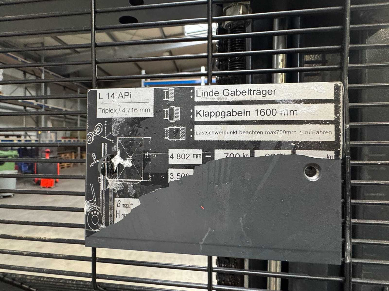 Empilhadeira 2018 SERVICE + UVV 10/2026 LINDE L14API TRIPLEX 470CM PALLET TRUCK PALLET TRUCK ANT SCALES INITIAL STROKE: foto 17 Empilhadeira 2018 SERVICE + UVV 10/2026 LINDE L14API TRIPLEX 470CM PALLET TRUCK PALLET TRUCK ANT SCALES INITIAL STROKE: foto 17