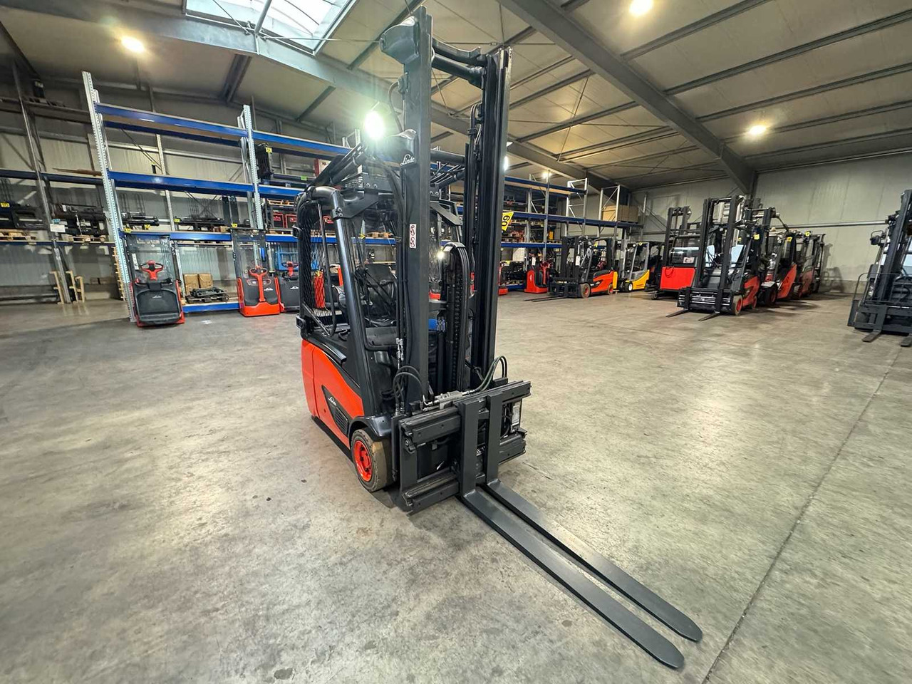 Empilhadeira 2020 SERVICE + UVV 09/2026 LINDE E14-02 EVO 1.400KG 3.+4.: foto 6 Empilhadeira 2020 SERVICE + UVV 09/2026 LINDE E14-02 EVO 1.400KG 3.+4.: foto 6