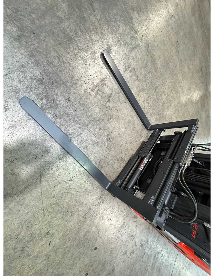 Empilhadeira 2020 SERVICE + UVV 09/2026 LINDE E14-02 EVO 1.400KG 3.+4.: foto 7 Empilhadeira 2020 SERVICE + UVV 09/2026 LINDE E14-02 EVO 1.400KG 3.+4.: foto 7