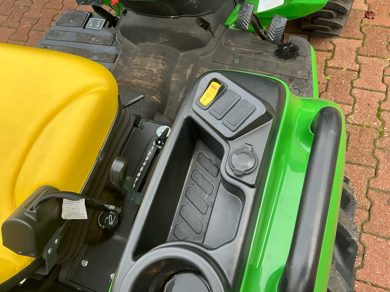 Trator 2022 JOHN DEERE E02 ALL-WHEEL DRIVE TRACTOR: foto 17