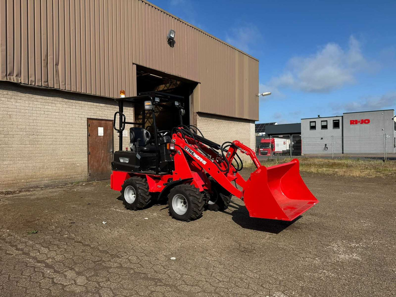 2024 STAHLWORKS R906 SHOVEL - Carregadeira de rodas: foto 1 2024 STAHLWORKS R906 SHOVEL - Carregadeira de rodas: foto 1