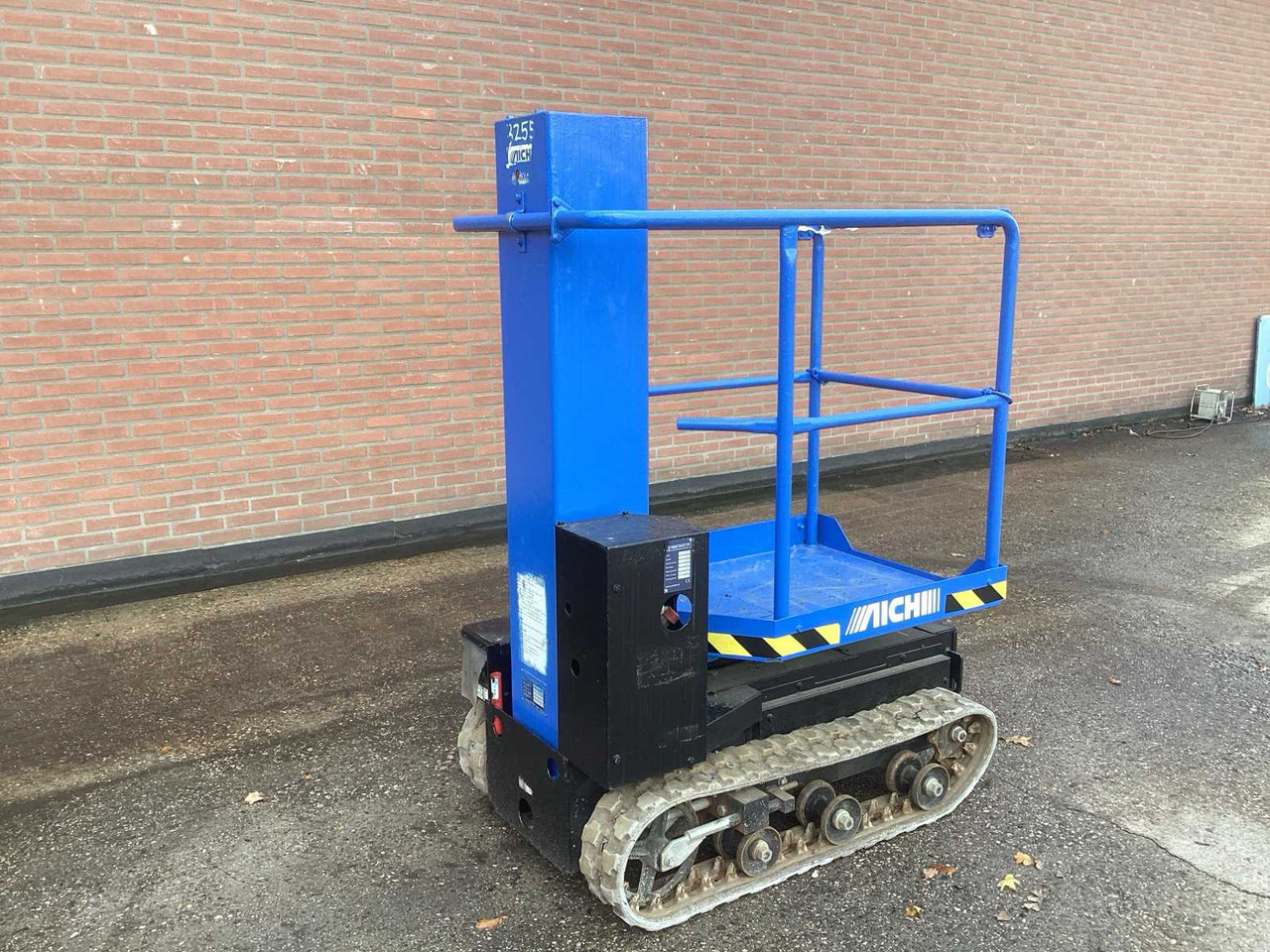 AICHI RM04B - Plataforma aérea: foto 3 AICHI RM04B - Plataforma aérea: foto 3