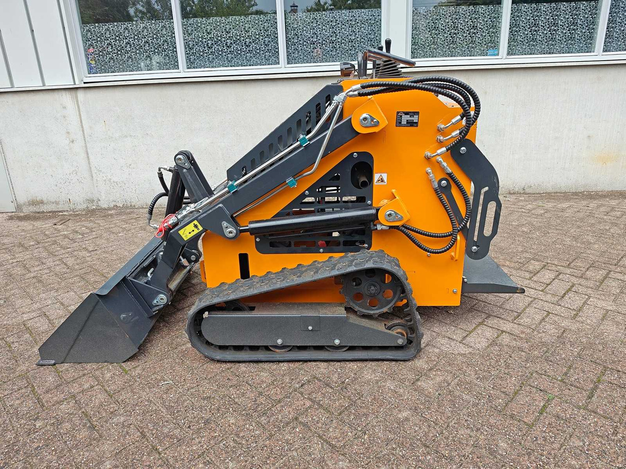 ARTEER - 2025 - QB-480 - SKID STEER LOADER - Mini carregadeira de esteiras: foto 2 ARTEER - 2025 - QB-480 - SKID STEER LOADER - Mini carregadeira de esteiras: foto 2
