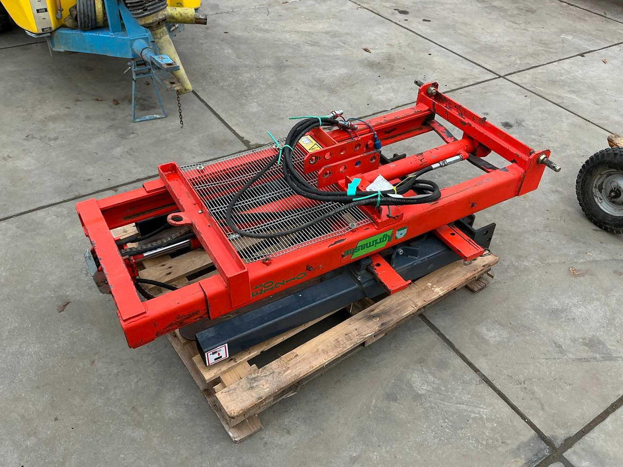 Agrimaster Et 10 210 - Carregador frontal para o trator: foto 2 Agrimaster Et 10 210 - Carregador frontal para o trator: foto 2