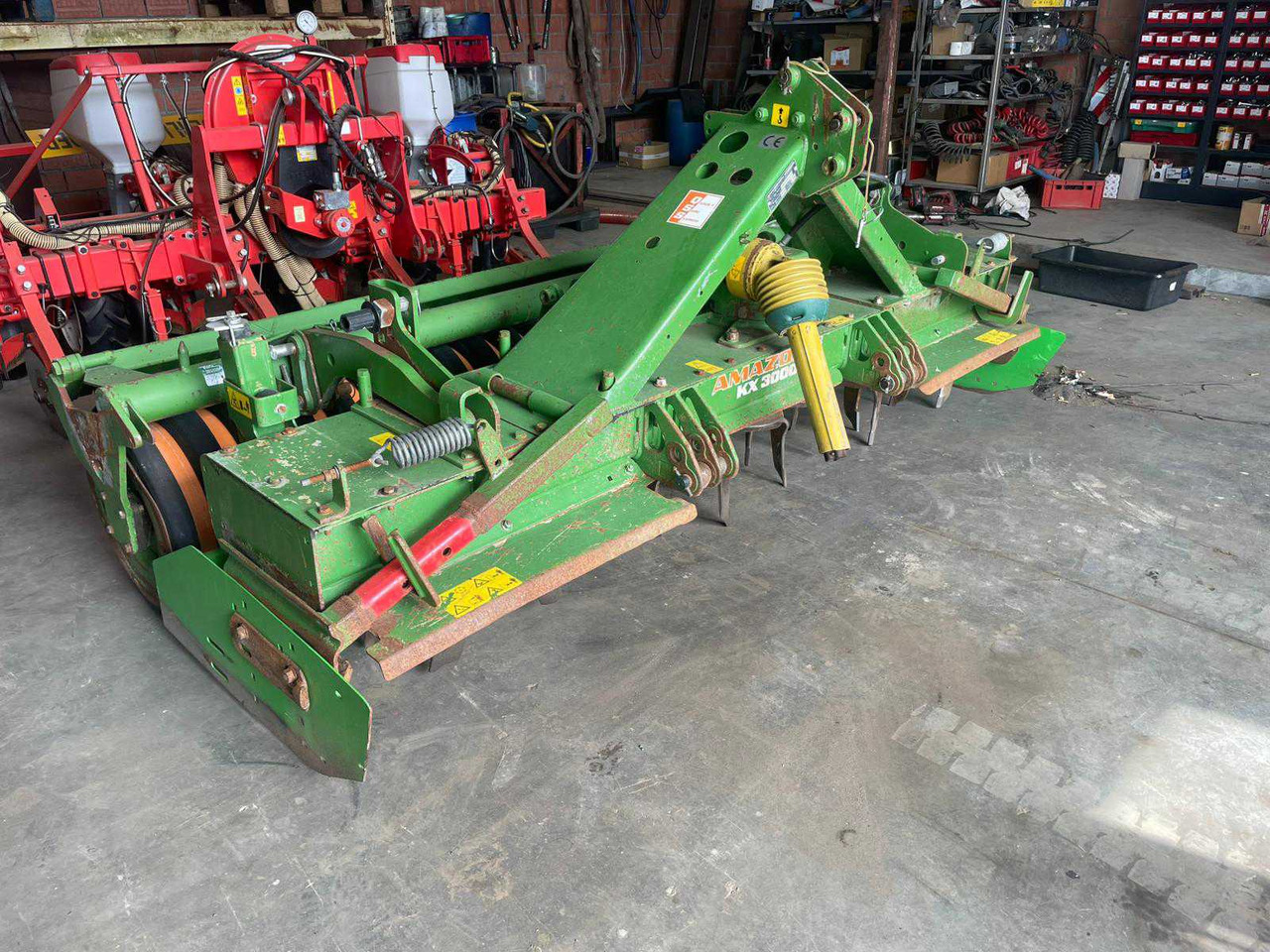 Amazone KX 3000 - Grade rotativa: foto 1 Amazone KX 3000 - Grade rotativa: foto 1
