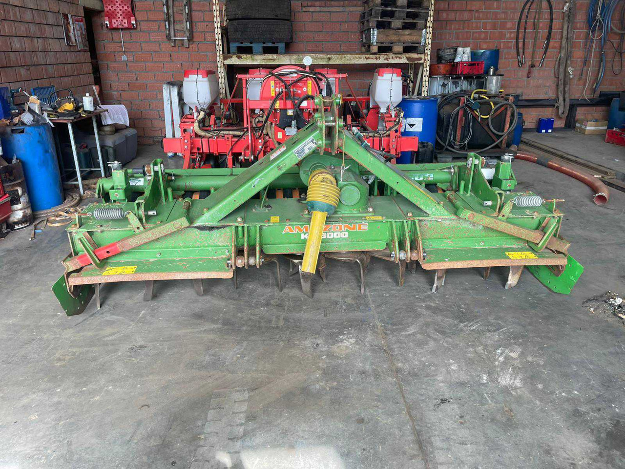 Amazone KX 3000 - Grade rotativa: foto 3 Amazone KX 3000 - Grade rotativa: foto 3