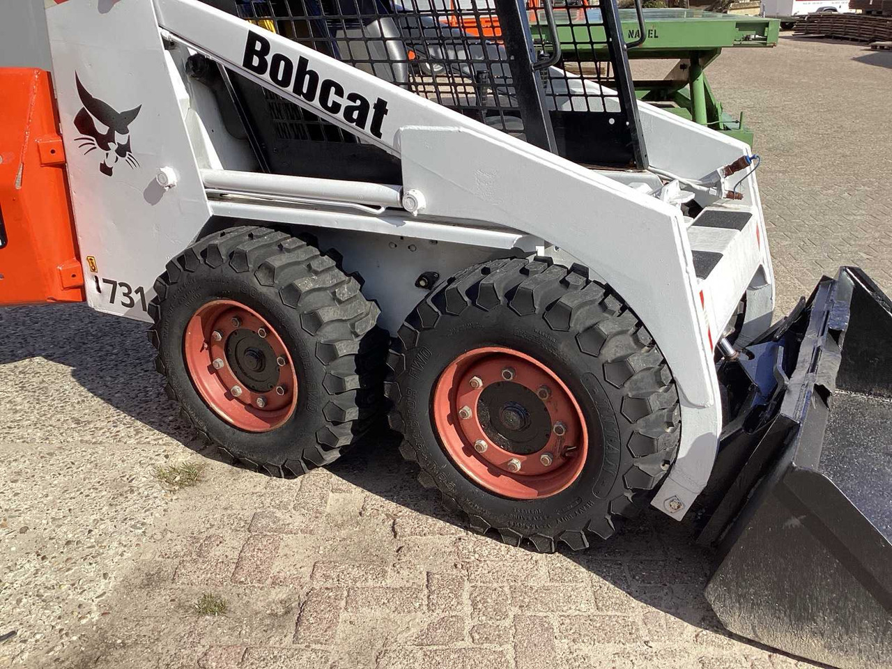 Mini carregadeira Bobcat 731: foto 12