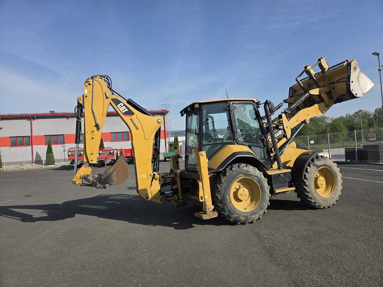 CATERPILLAR 444 F2 - Retroescavadeira: foto 5 CATERPILLAR 444 F2 - Retroescavadeira: foto 5