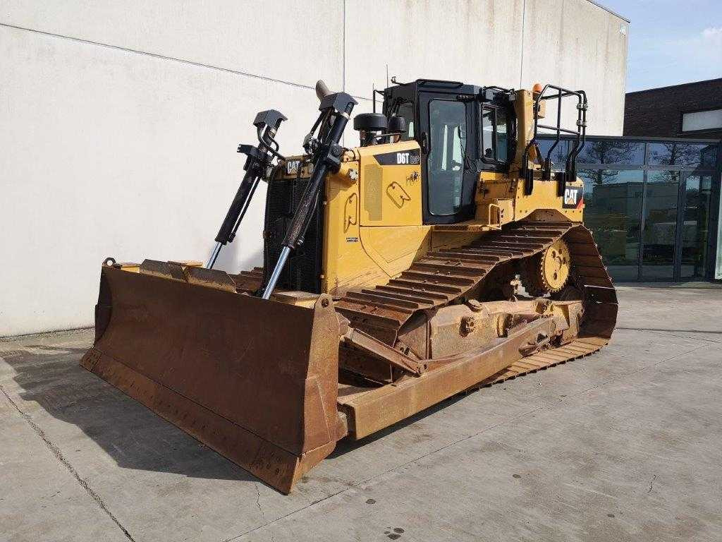 CATERPILLAR D6T LGP - Buldôzer: foto 2 CATERPILLAR D6T LGP - Buldôzer: foto 2