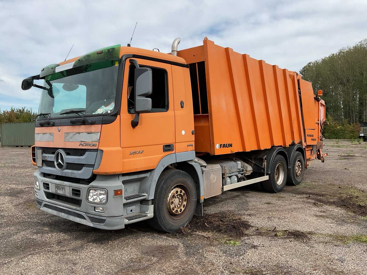 2009 MERCEDES-BENZ ACTROS 2532 GARBAGE TRUCK - Caminhão: foto 1 2009 MERCEDES-BENZ ACTROS 2532 GARBAGE TRUCK - Caminhão: foto 1