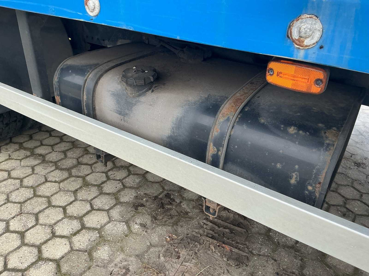 Caminhão 2010 MAN TGL 12.180 4X2 BL EEV TRUCK: foto 14