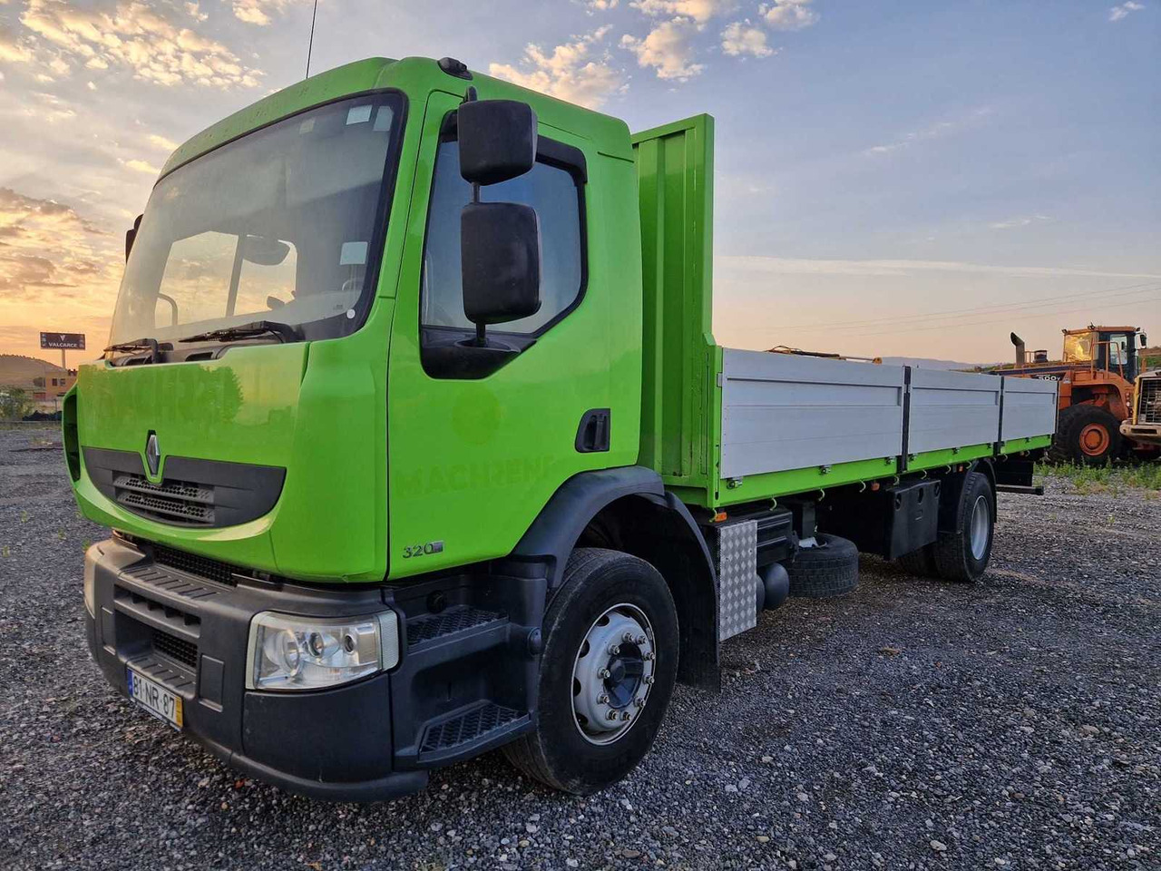 RENAULT 320 DXI TRUCK - 2007 - Caminhão: foto 3 RENAULT 320 DXI TRUCK - 2007 - Caminhão: foto 3