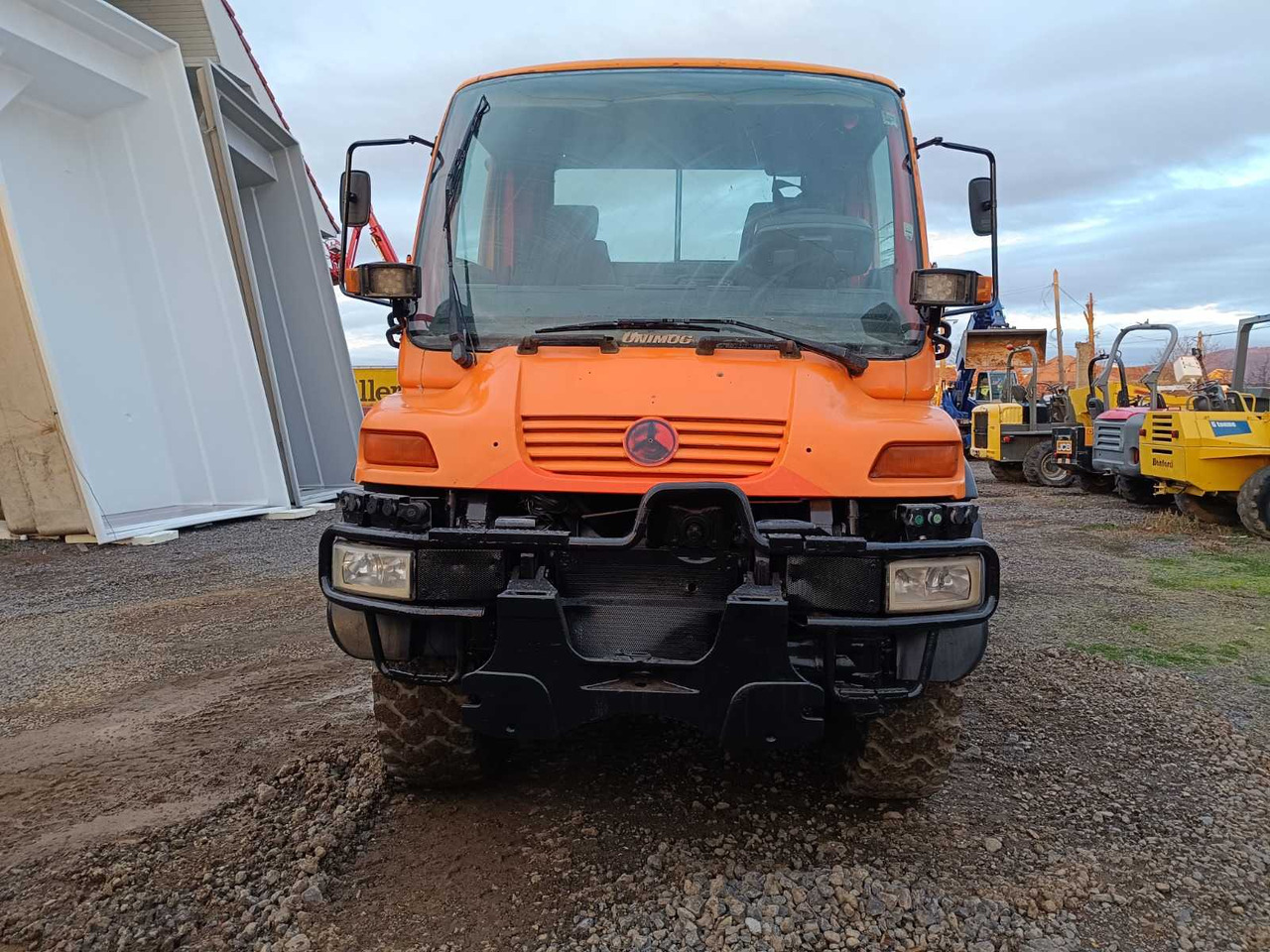 UNIMOG - U 400 - TRUCK - 2001 - Caminhão: foto 3 UNIMOG - U 400 - TRUCK - 2001 - Caminhão: foto 3