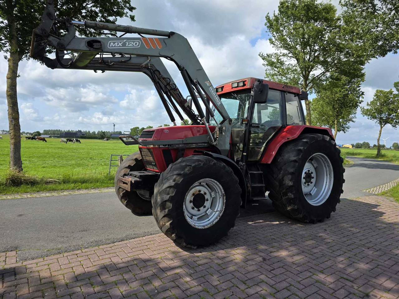 Case IH Maxxum 5150 plus - Trator: foto 1 Case IH Maxxum 5150 plus - Trator: foto 1