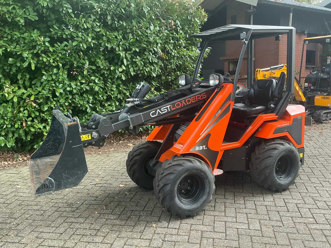 Cast 33TLX - Carregadeira de rodas: foto 1 Cast 33TLX - Carregadeira de rodas: foto 1