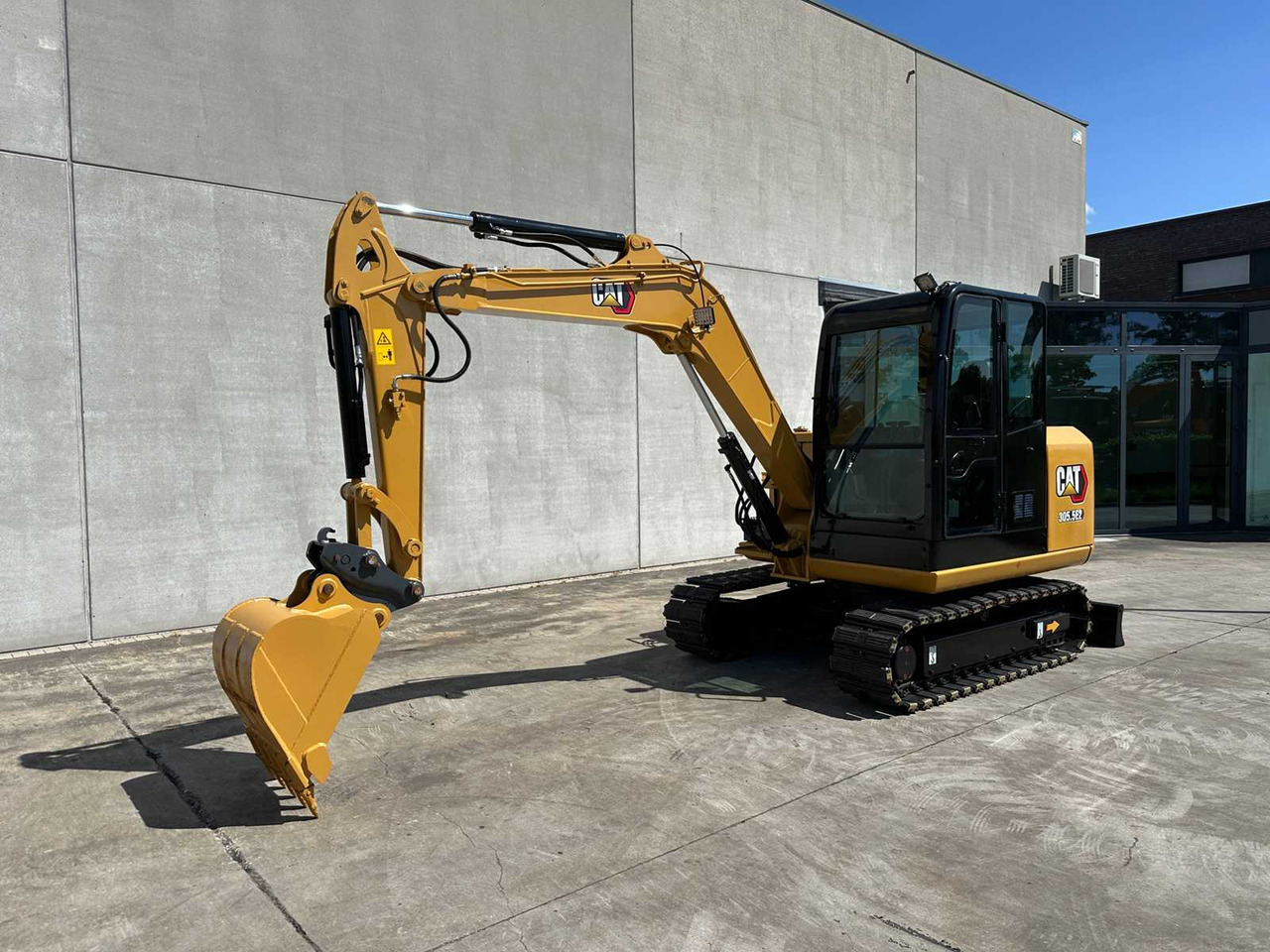 Caterpillar 305.5E2 - Escavadora de rastos: foto 1 Caterpillar 305.5E2 - Escavadora de rastos: foto 1