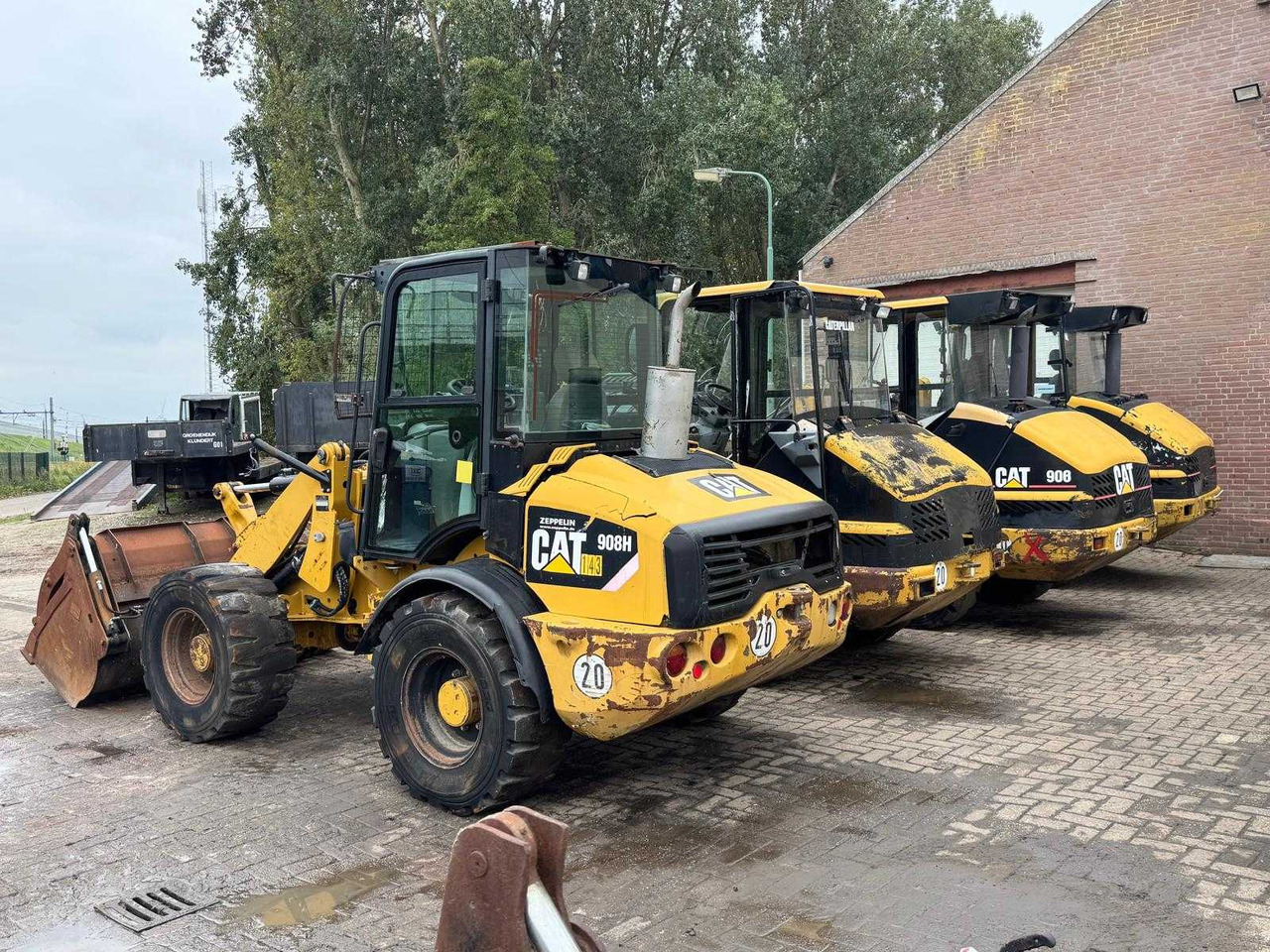 Caterpillar 908 908 908H 906 wegens contractbreuk - Carregadeira de rodas: foto 4 Caterpillar 908 908 908H 906 wegens contractbreuk - Carregadeira de rodas: foto 4