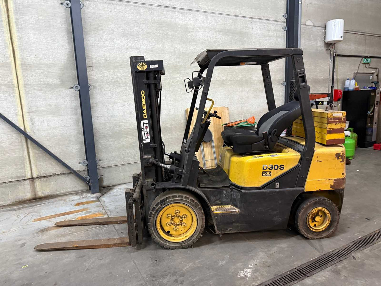 DAEWOO - 2005 - D30S - FORKLIFT - Empilhadeira: foto 4 DAEWOO - 2005 - D30S - FORKLIFT - Empilhadeira: foto 4