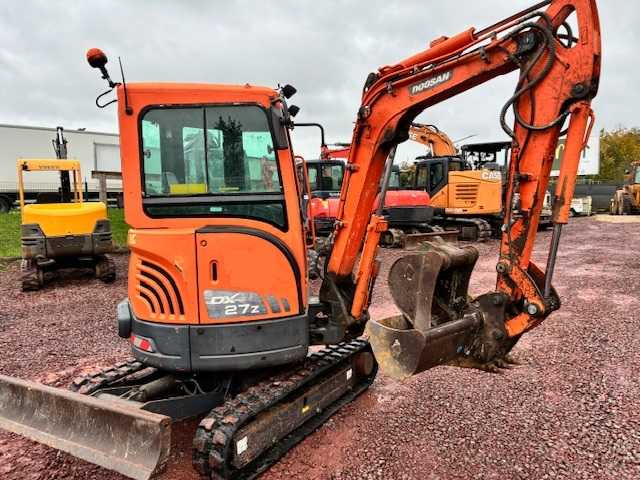 DOOSAN DX 27Z MINI CRAWLER EXCAVATOR 2.7 TON - Mini escavadeira: foto 1 DOOSAN DX 27Z MINI CRAWLER EXCAVATOR 2.7 TON - Mini escavadeira: foto 1