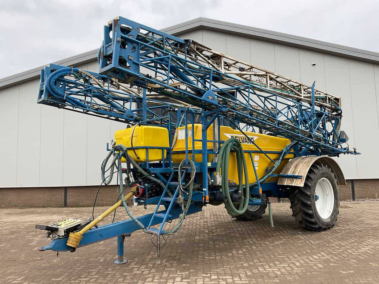 Delvano EAKH GT4400HA - Pulverizador agricola: foto 1 Delvano EAKH GT4400HA - Pulverizador agricola: foto 1