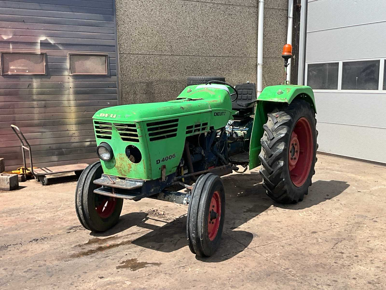 Deutz D4006 - Trator: foto 1 Deutz D4006 - Trator: foto 1