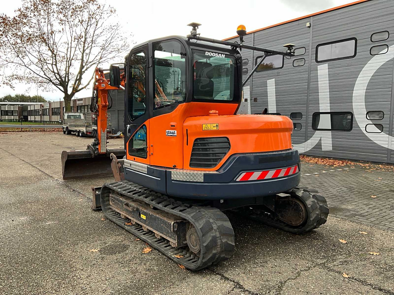 Doosan DX80R 2PC Boom Topcon X53i GPS Systeem - Escavadora de rastos: foto 5 Doosan DX80R 2PC Boom Topcon X53i GPS Systeem - Escavadora de rastos: foto 5