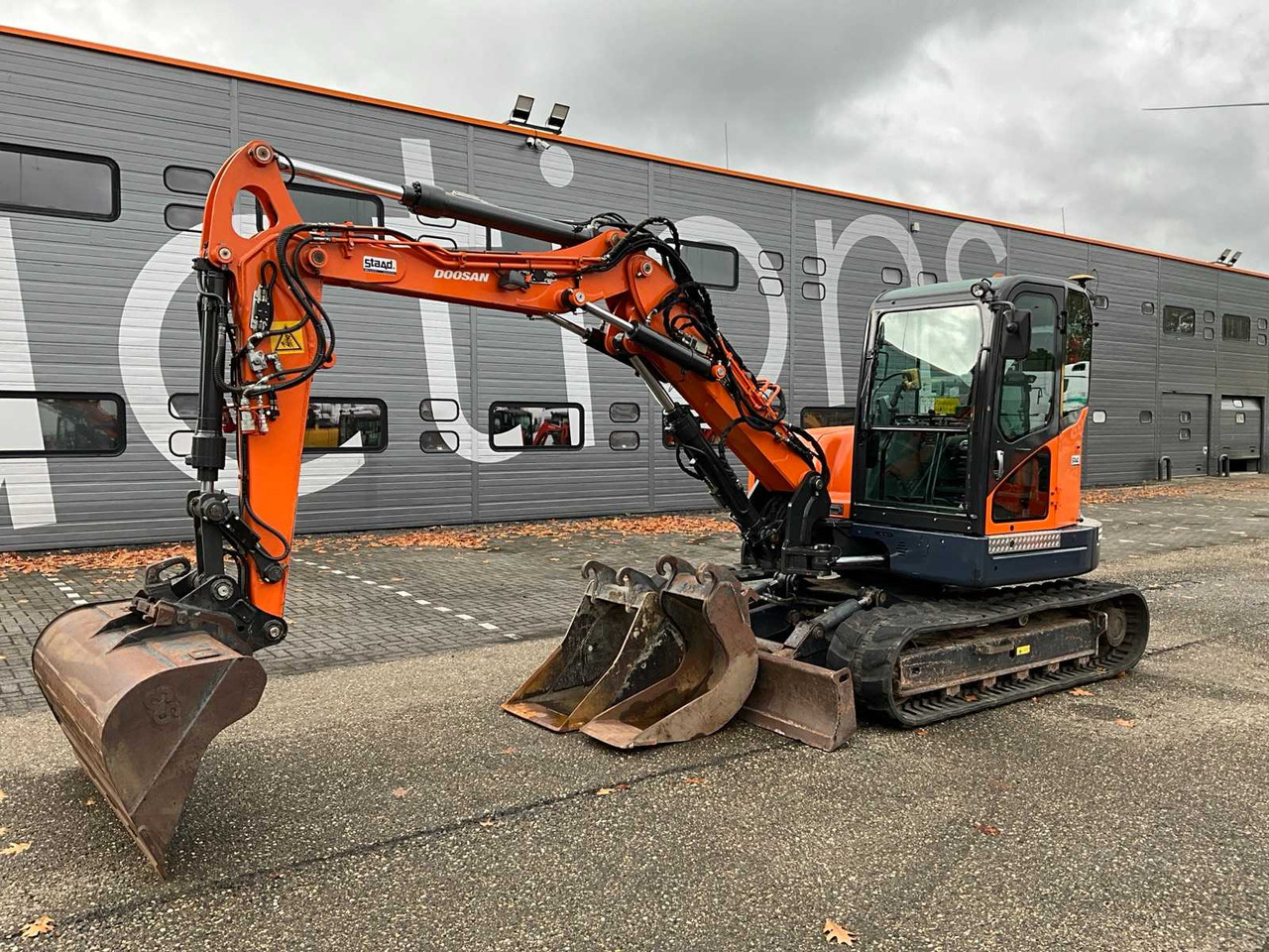 Doosan DX80R 2PC Boom Topcon X53i GPS Systeem - Escavadora de rastos: foto 1 Doosan DX80R 2PC Boom Topcon X53i GPS Systeem - Escavadora de rastos: foto 1