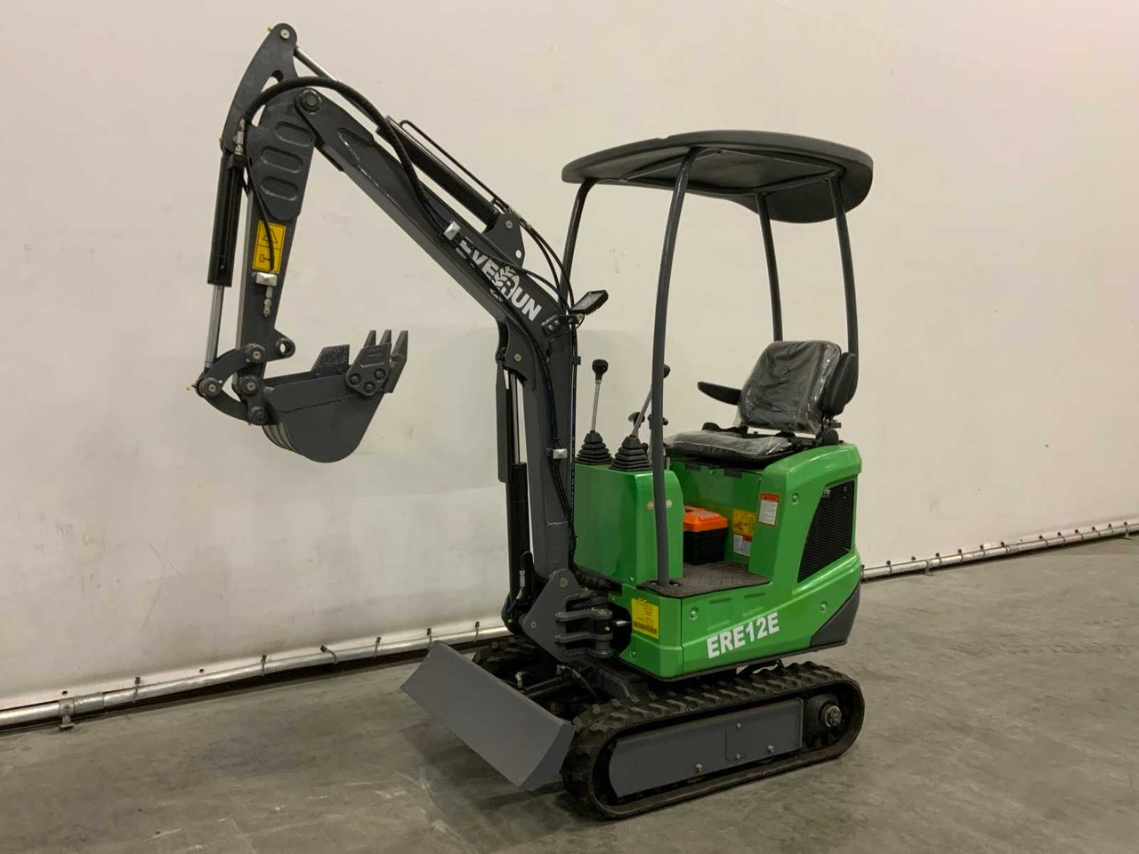 EVERUN - 2025 - ERE12E - ELECTRIC MINI EXCAVATOR - Mini escavadeira: foto 1 EVERUN - 2025 - ERE12E - ELECTRIC MINI EXCAVATOR - Mini escavadeira: foto 1