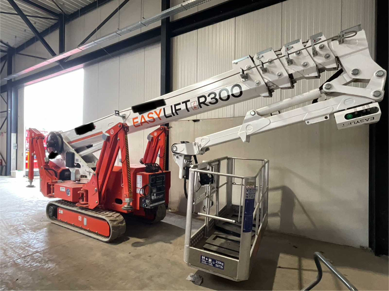 Easylift R300 - Plataforma aérea: foto 3 Easylift R300 - Plataforma aérea: foto 3