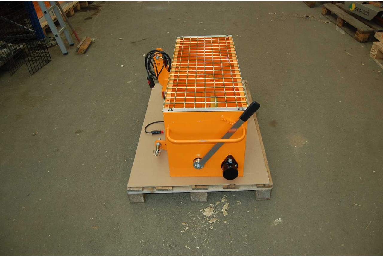 Ecotech 0XC-80E - Equipamento para silagem: foto 5 Ecotech 0XC-80E - Equipamento para silagem: foto 5