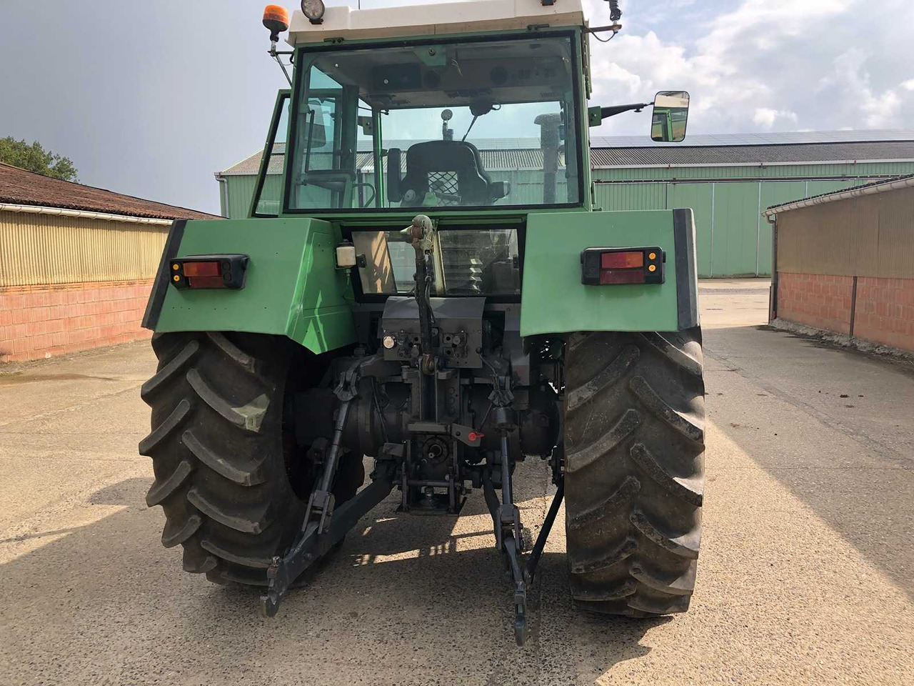 FENDT - FAVORIT 615 LSA TURBOMATIK E - 4WD AGRICULTURAL TRACTOR - 1985 - Trator: foto 3 FENDT - FAVORIT 615 LSA TURBOMATIK E - 4WD AGRICULTURAL TRACTOR - 1985 - Trator: foto 3