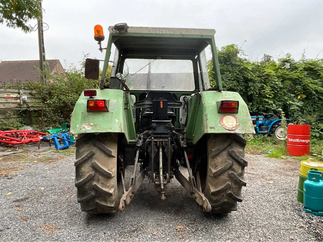 Fendt Farmer 106S Turbomatik - Trator: foto 4 Fendt Farmer 106S Turbomatik - Trator: foto 4