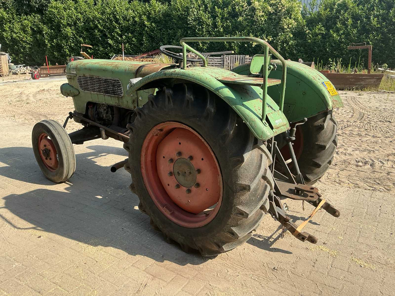 Fendt Farmer 2-FW139/3 - Trator: foto 3 Fendt Farmer 2-FW139/3 - Trator: foto 3