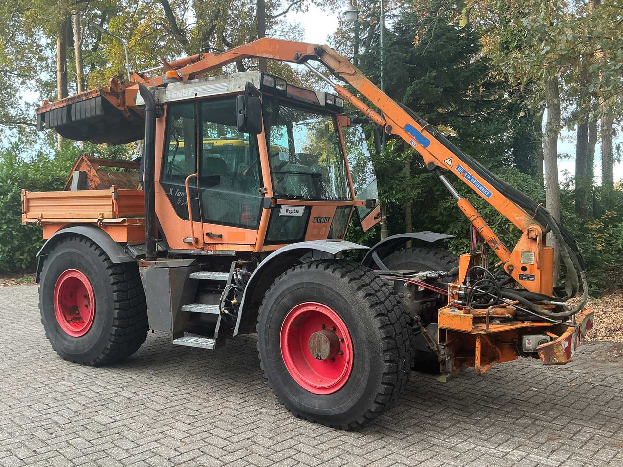 Fendt Xylon 524 4x4 - Trator: foto 5 Fendt Xylon 524 4x4 - Trator: foto 5