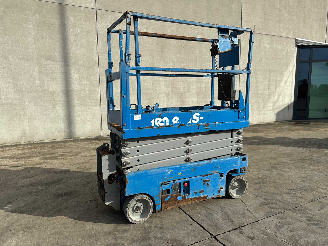 GENIE - 2014 - GS-1930 - AERIAL PLATFORM - SCISSOR LIFT - Plataforma aérea: foto 1 GENIE - 2014 - GS-1930 - AERIAL PLATFORM - SCISSOR LIFT - Plataforma aérea: foto 1