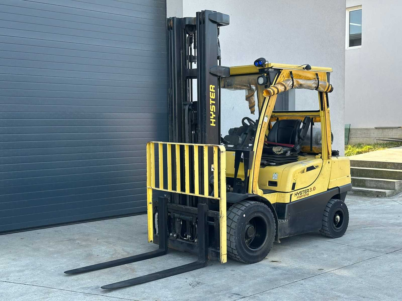 HYSTER - H3.0FT - FORKLIFT TRUCKS - 2014 - Empilhadeira: foto 1 HYSTER - H3.0FT - FORKLIFT TRUCKS - 2014 - Empilhadeira: foto 1