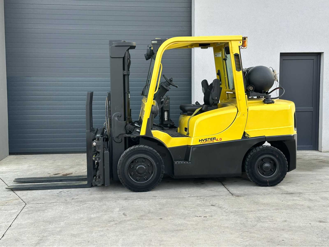 HYSTER - H4.0FT - FORKLIFT TRUCKS - 2010 - Empilhadeira: foto 2 HYSTER - H4.0FT - FORKLIFT TRUCKS - 2010 - Empilhadeira: foto 2