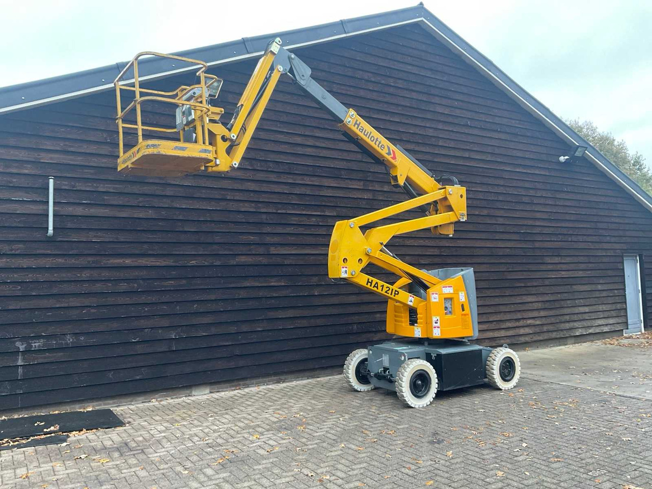 Haulotte HA12IP - Plataforma aérea: foto 3 Haulotte HA12IP - Plataforma aérea: foto 3