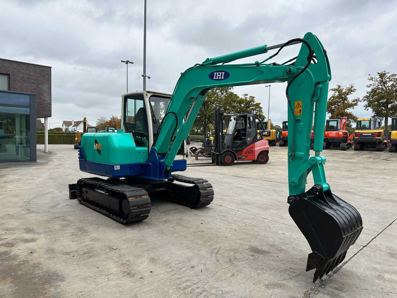 IHI IHI - 60NS - MIDI EXCAVATOR - Escavadora de rastos: foto 3 IHI IHI - 60NS - MIDI EXCAVATOR - Escavadora de rastos: foto 3