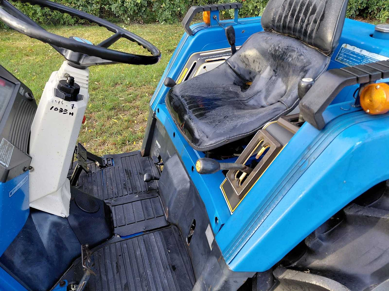 Iseki TU200 - Mini trator: foto 4 Iseki TU200 - Mini trator: foto 4